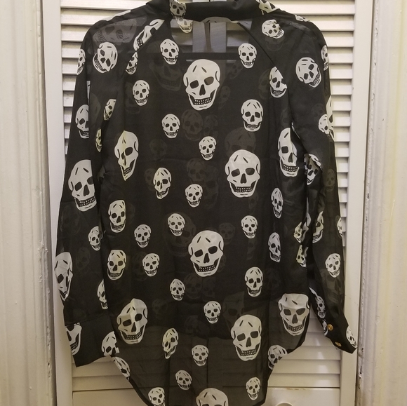 Last Kiss Skull Sheer Blouse Shirt S NWT - Picture 6 of 7